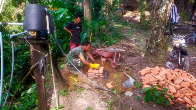 Ini Yang Dikerjakan Anggota Satgas TMMD Reguler Ke 119 Kodim 0117/Aceh Tamiang Dalam Pipanisasi.