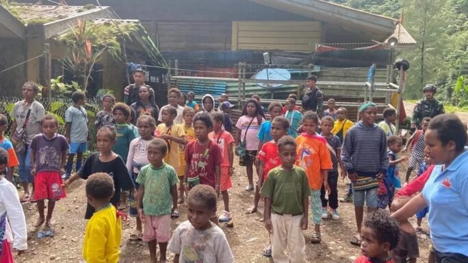 Jadi Tenaga Pengajar, Upaya Satgas Yonif 116/Garda Samudra Cerdaskan Anak Bangsa