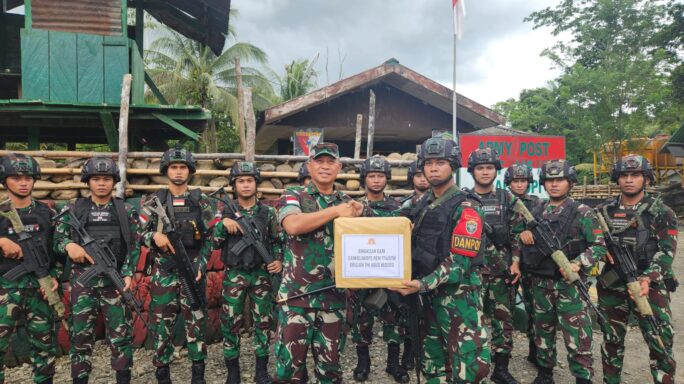 Danrem 174/ATW Laksanakan kunjungan Ke Pos Satgas Yonif 116/GS Di Papu