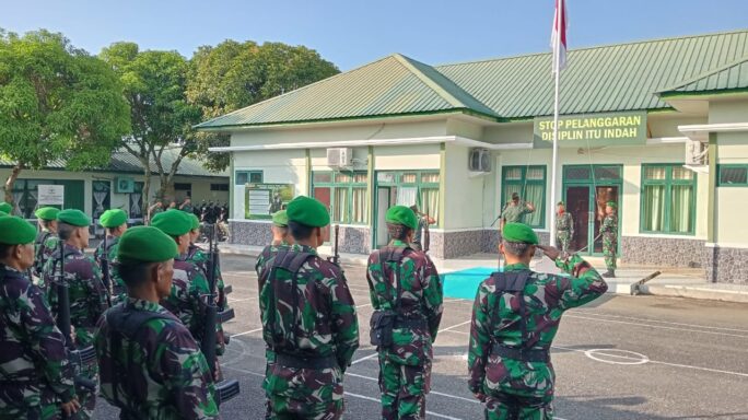Pimpin Upacara Bendera, Kasdim 0105/Abar Ajak Prajurit Muslim Perbanyak Ibadah Dan Jangan Tinggalkan Puasa