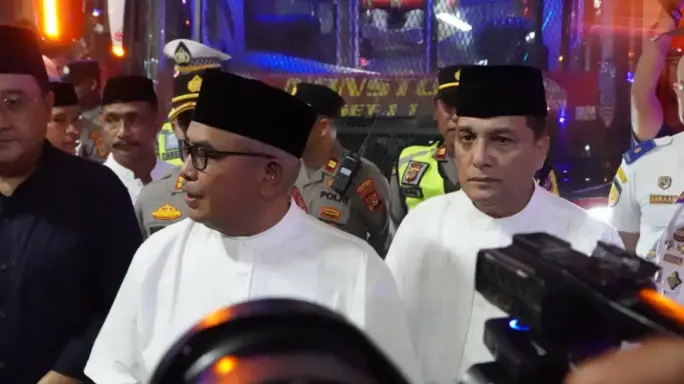 Pangdam IM Beserta Kapolda dan Pj. Gubernur Aceh Meninjau Puncak Arus Mudik Lebaran Idul Fitri 1445 H di Terminal Terpadu Batoh.