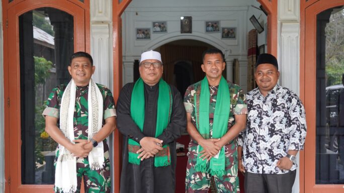 Danrem 011/Lilawangsa Kolonel Ali Imran Sambangi Ketua MPU Lhokseumawe