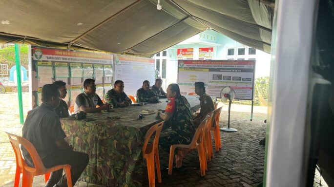 Evaluasi Kegiatan TMMD Reguler Ke 120 Kodim 0105/Abar, Dansatgas Pimpin Breafing Internal Di Pos Kotis