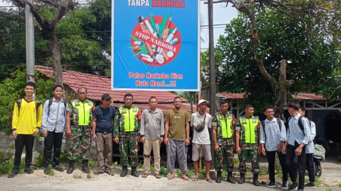 Cegah Bahaya Narkoba, Kodim 0108/Agara Pasang Spanduk Himbauan Usir Narkoba Dari Desa Kami.