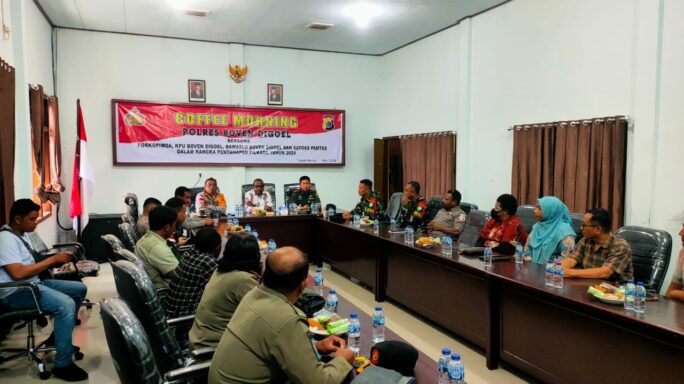 Satgas Pamtas Statis RI-PNG Yonif 111/KB Hadiri Rapat Dalam Rangka Perkuat Sinergitas Jelang Pilkada 2024 