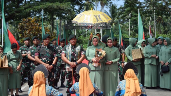 Komandan Brigade Infanteri 25/Siwah Laksanakan Kunjungan Kerja Perdana Di Markas Badak Hitam Yonif 113/JS.