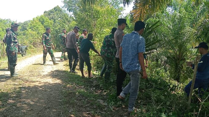 Kendati Hari Libur, Satgas TMMD Genjot Mengerjakan Sasaran Fisik Pembuatan Body Jalan