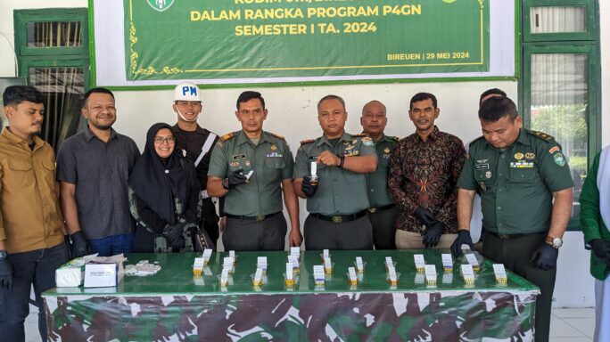 Personel Kodim 0111/ Bireuen Cek Urine dan Ikut Sosialisasi P4GN