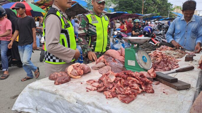 Kerahkan Jajaran Babinsa Turun Ke Pasar Tradisional, Jurus Jitu Dandim 0105/Abar Redam Kenaikan Harga Sembako