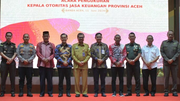 Kasdam Iskandar Muda Hadiri Pengukuhan Kepala Otoritas Jasa Keuangan Provinsi Aceh