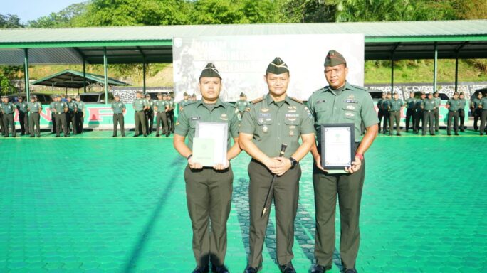 Dandim 0117/Aceh Tamiang Berikan Penghargaan Kepada Babinsa Terbaik Penurunan Angka Stunting
