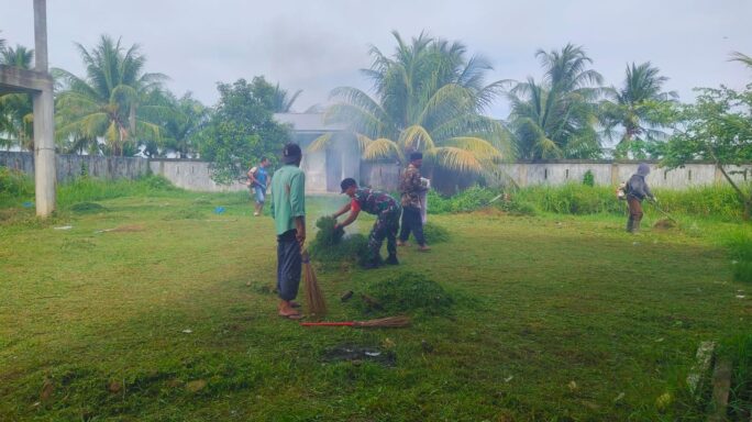 Sambut Hari Raya Idul Adha, Babinsa Koramil 14/Tja Gotong Royong Bersama Warga