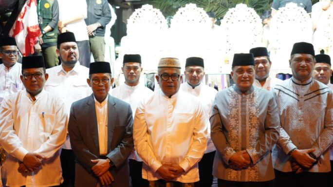 Pangdam Iskandar Muda Menghadiri Pelepasan Pawai Takbir Keliling Idul Adha 1445 Hijriah.