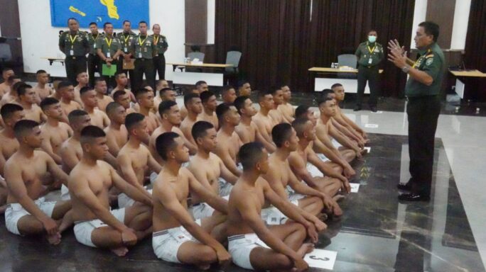 Pesan Pangdam IM Saat Pimpin Sidang Pantukhir Daerah Catar Akademi TNI : Kita Pilih Putra Aceh Terbaik Untuk Dididik Menjadi Perwira TNI