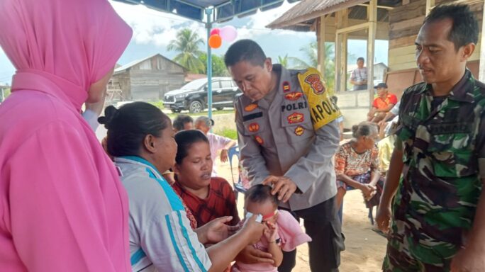 Cegah Balita Dari Resiko Stunting, Babinsa Dukung Dampingi Posyandu .