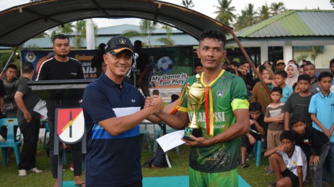 Sukses Gelar Acara Turnamen Sepak Bola Raider Cup I Jaya Sakti 113 Tahun 2024, Danyonif 113/JS Resmi Tutup Turnamen.