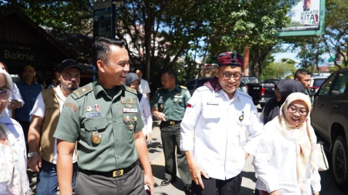 Kasdam IM Bersama Kepala BPPSDMP RI Meninjau Lahan Pertanian Di Aceh Jaya