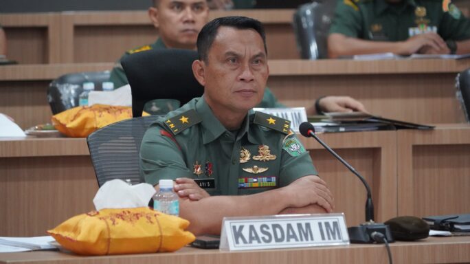 Kasdam IM Ikuti Vicon lanjutan Kegiatan Kajian Khusus Staf Ahli Kasad tentang Pembentukan Batalyon Penyangga Daerah Rawan (PDR)