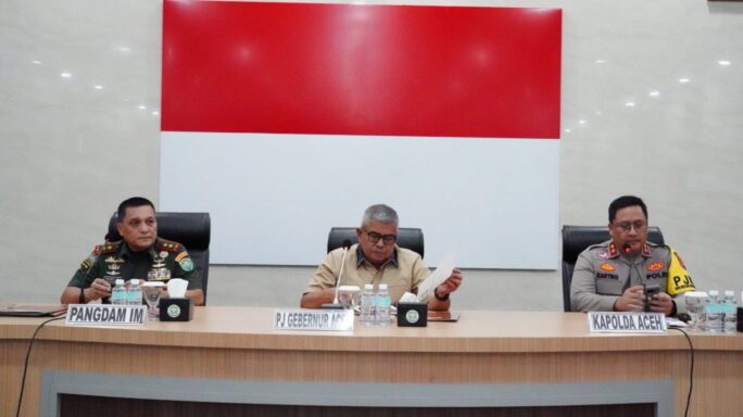 Pangdam IM Bersama Pj Gubernur dan Kapolda Aceh Pimpin Rapat Kesiapan Rencana Presiden RI Transit Aceh Dalam Perjalanan Ke Abu Dhabi UEA