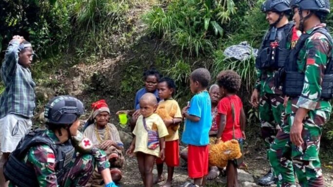 Layani Dengan Hati, Satgas Yakni 116/GS Lakukan Pelayanan Kesehatan.