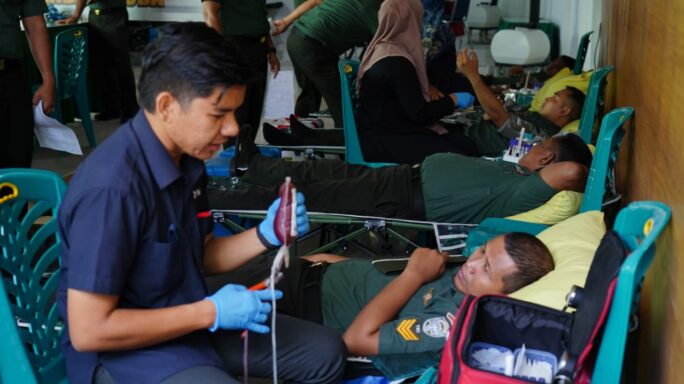 Personel Babinminvetcaddam IM Ikuti Donor Darah Dalam Rangka HUT Veteran Nasional*