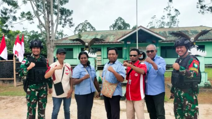 Satgas Pamtas Statis RI-PNG Yonif 111/KB Gandeng Media Sebagai Mitra Kerja Dalam Penugasan