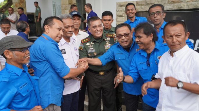 Pangdam Iskandar Muda Silaturahmi Bersama Ketua PWI dan Pemred Aceh.