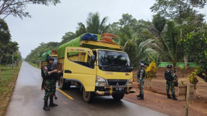 Upaya Satgas Pamtas Statis RI-PNG Yonif 111/KB Dalam Menciptakan Kondisi Aman Di Perbatasan