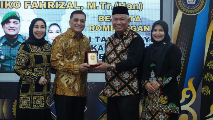 Silaturahmi Pangdam Iskandar Muda dengan Penjabat Bupati Aceh Tengah di Pendopo Bupati Aceh Tengah.