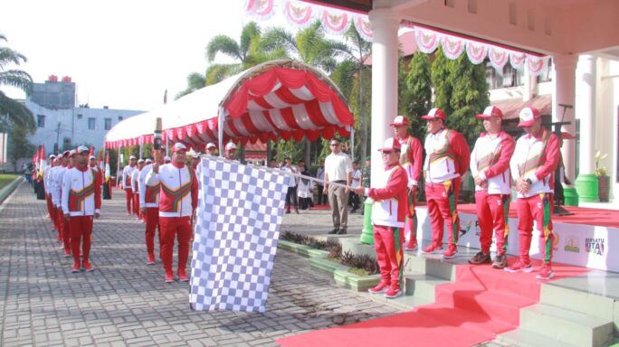 Dandim 0105/Abar, Hadiri Upacara Kirab Api PON XXI Aceh – Sumut Di Halaman Kantor Bupati Aceh Barat