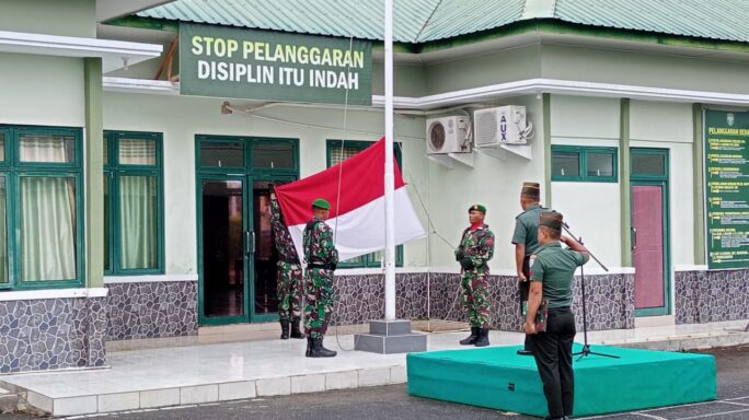 Kodim 0105/Abar Gelar Upacara Bendera Rutin Setiap Hari Senin Wujud Kecintaan Kepada Bangsa Dan Negara