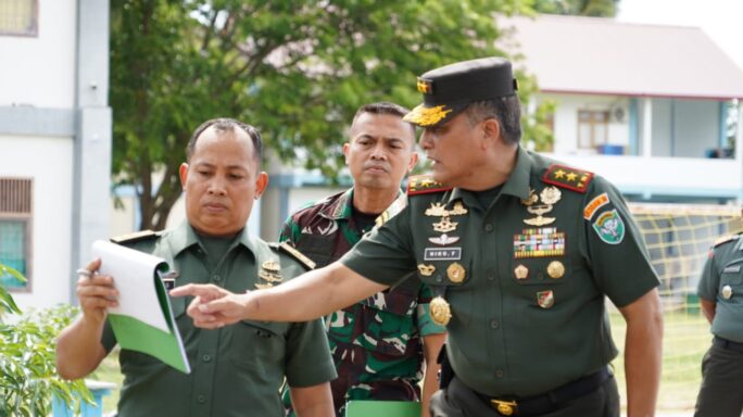 Pangdam IM Tinjau lokasi rencana Pembangunan Gedung Sekretariat Ikatan Keluarga Alumni SMAN 2 (Ikasmandu) dan Panggung Siswa SMAN 2 Banda Aceh.