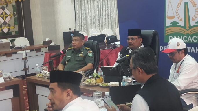 Kapendam IM Dampingi Pj. Gubernur Aceh dalam Rapat Virtual Persiapan Kunjungan Kerja Presiden RI.