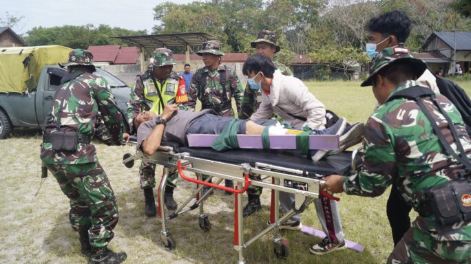 Simulasi Erupsi Gunung Burni Telong, Kodim 0119/BM Lakukan Evakuasi Korban