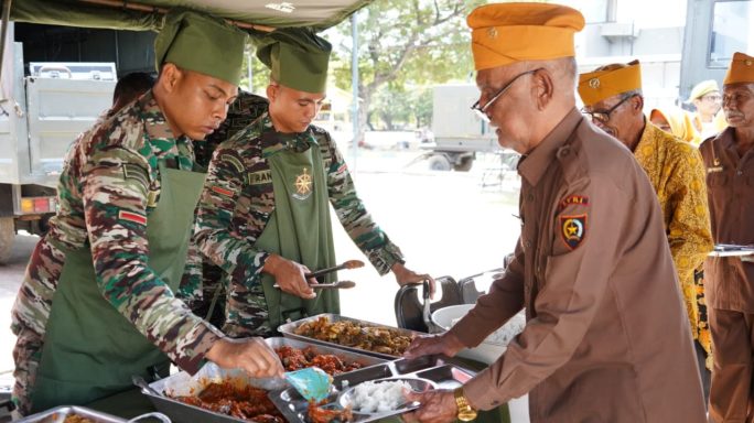 Pangdam Iskandar Muda Pimpin Langsung Bakti Kesehatan dan Makan Gratis dalam Rangka HUT TNI Ke-79
