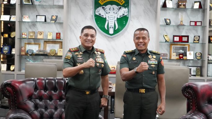 Pangdam Iskandar Muda Terima Kunjungan Silaturahmi dari Orjen TNI Bahas Sinergi Hukum Militer.