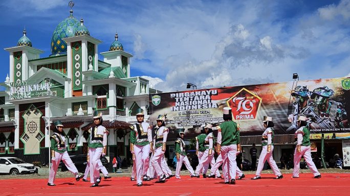 Tingkatkan Disiplin Generasi Muda, Dandim 0106/Aceh Tengah Menutup Lomba Peraturan Baris-Berbaris (PBB)
