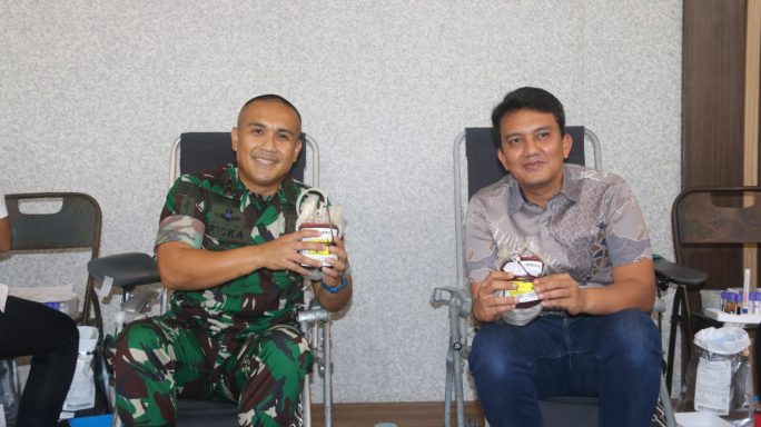 SAMBUT HUT KE-79 KORPS INFANTERI, YONIF 112/DJ GELAR DONOR DARAH