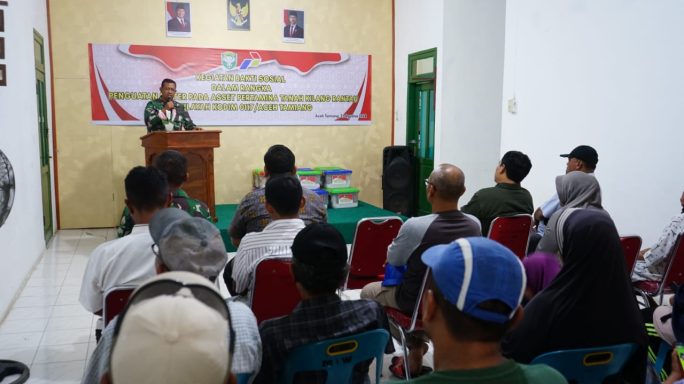 Program Binter Bersama PT Pertamina, Koramil 08/Rantau Bagikan Sembako Bagi Warga di Seputaran Asset Pertamina