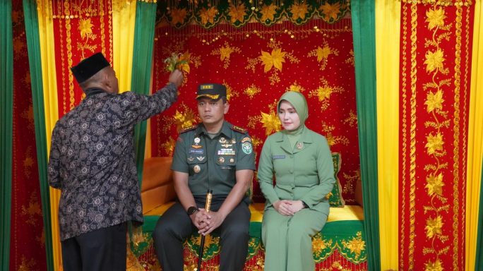 Tradisi Peusijuek Sambut Danrem 012/TU di Pendopo Walikota Sabang