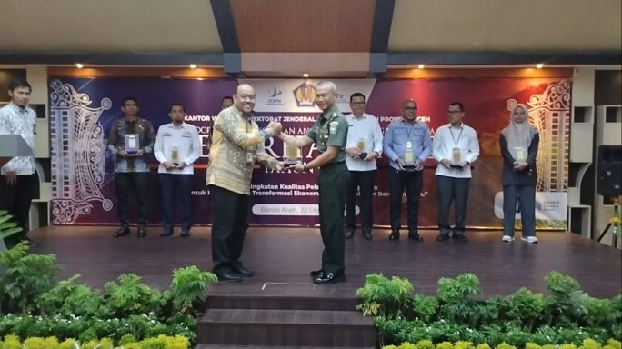 Kodam IM Raih Peringkat Terbaik II dalam Penganugerahan Aceh TREFA Award TA 2024.