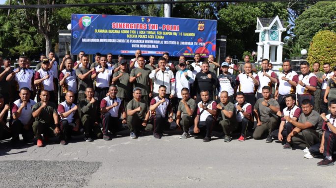 Olahraga Bersama Perkokoh Sinergitas TNI-Polri