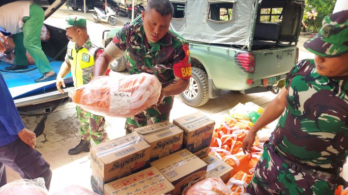 Solidaritas Untuk Bencana Banjir Trumon Raya, Kodim dan BPBD Salurkan Bantuan Logistik Masa Pemulihan Bagi Warga Terdampak