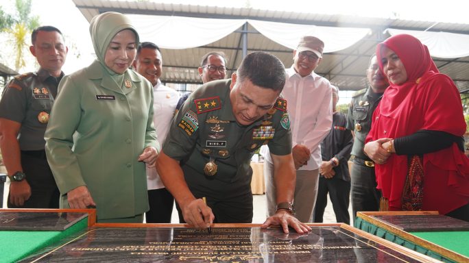 Pangdam IM Resmikan Pembangunan Kanopi dan Fasilitas di SMPN 1 Banda Aceh, Wujud Bakti Alumni