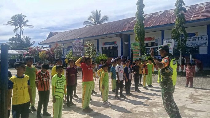 Bakar Semangat Belajar dan Jaga Kebugaran, Babinsa Sertu Iwan Robby Ajak Siswa SDN 1 Geumpang Senam Bersama