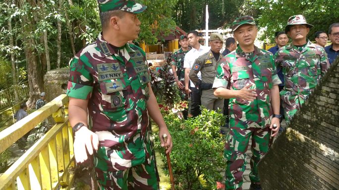 Dandim 0105/Abar Dampingi Danrem 012/TU Dan Pj. Bupati Aceh Barat Ziarah Ke Makam Pahlawan Nasional Teuku Umar