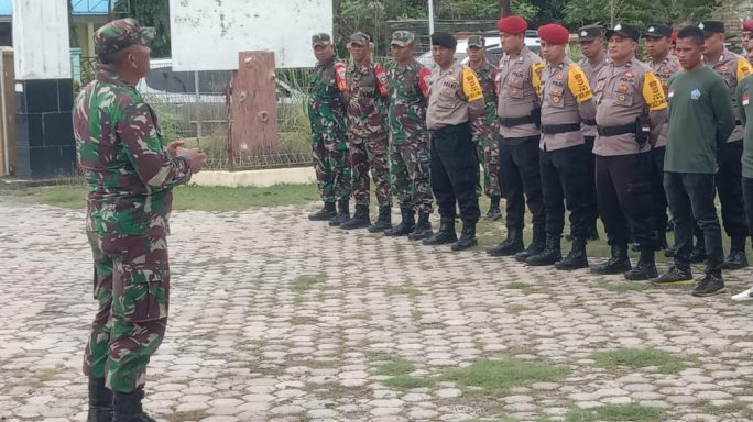 Danramil 18 tripa beserta Anggota Melaksanakan apel gabungan TNI-POLRI ,linmas dan ketua PPK kecamatan masa kampanye pilkada serentak tahun 2024 Di kec panteraja Kab Pidie Jaya 