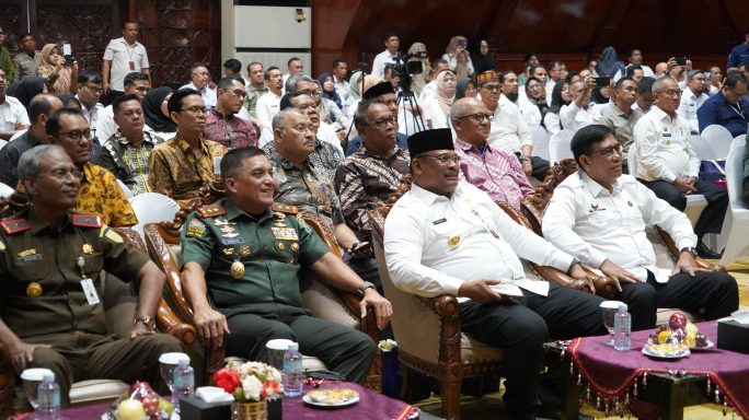 Pangdam Iskandar Muda Hadiri Puncak Acara Anugerah Inovasi Aceh 2024.