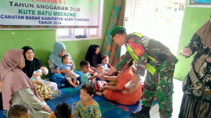 Babinsa Dampingi Posyandu Balita dan Ibu Hamil Di Desa Binaan