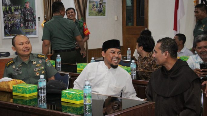 Semangat Pancasila: Kodim 0101/KBA Gelar Nonton Bersama Kasad Award Kampung Pancasila 2024